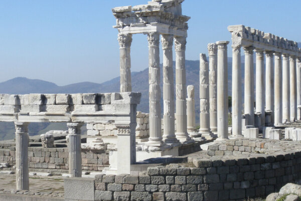 The Trajan Temple in Pergamon (Turkey): History, Architecture